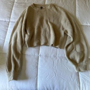 Cropped beige sweater